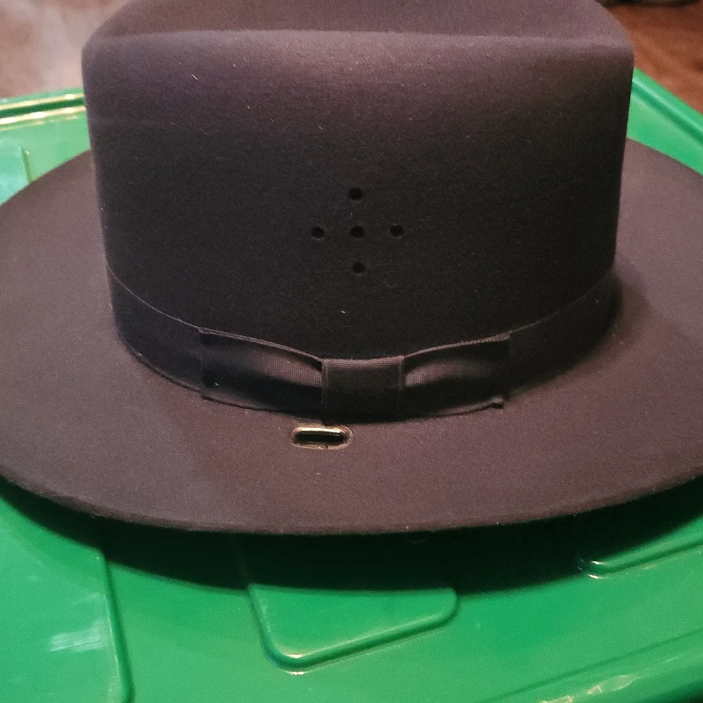 Stratton self forming hat - Picture 2 of 9